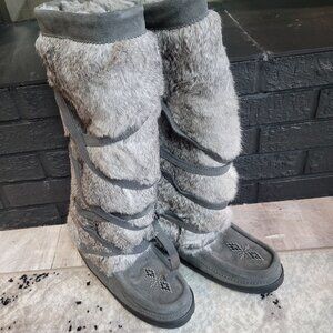 Manitobah Muklucks Boots